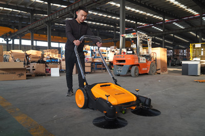 榮事達(dá)掃地機(jī)廠家 榮事達(dá)MS55手推式掃地機(jī).jpg